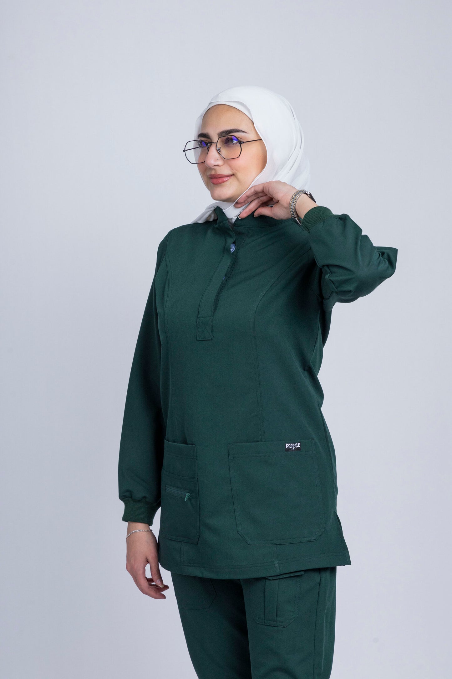 Rom - Forest Green Scrub