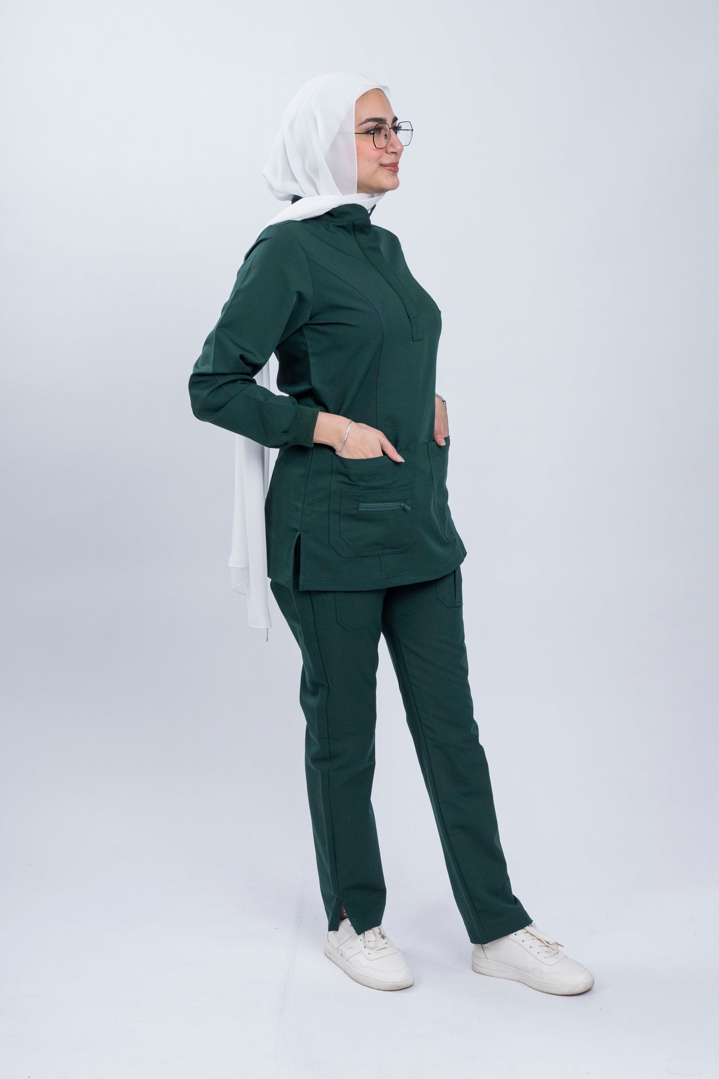 Rom - Forest Green Scrub