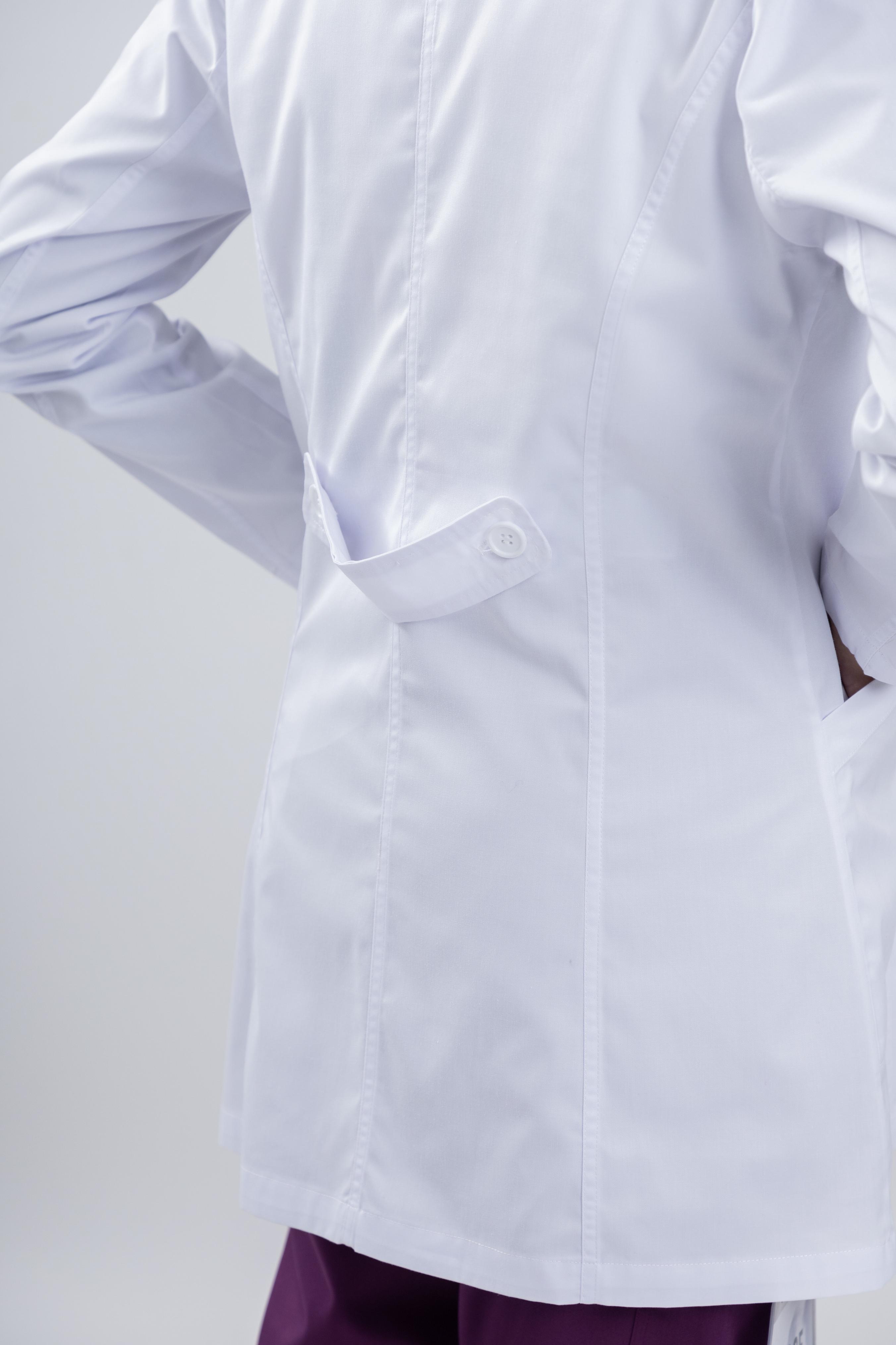 موديل 80-لاب كوت طبي ابيض