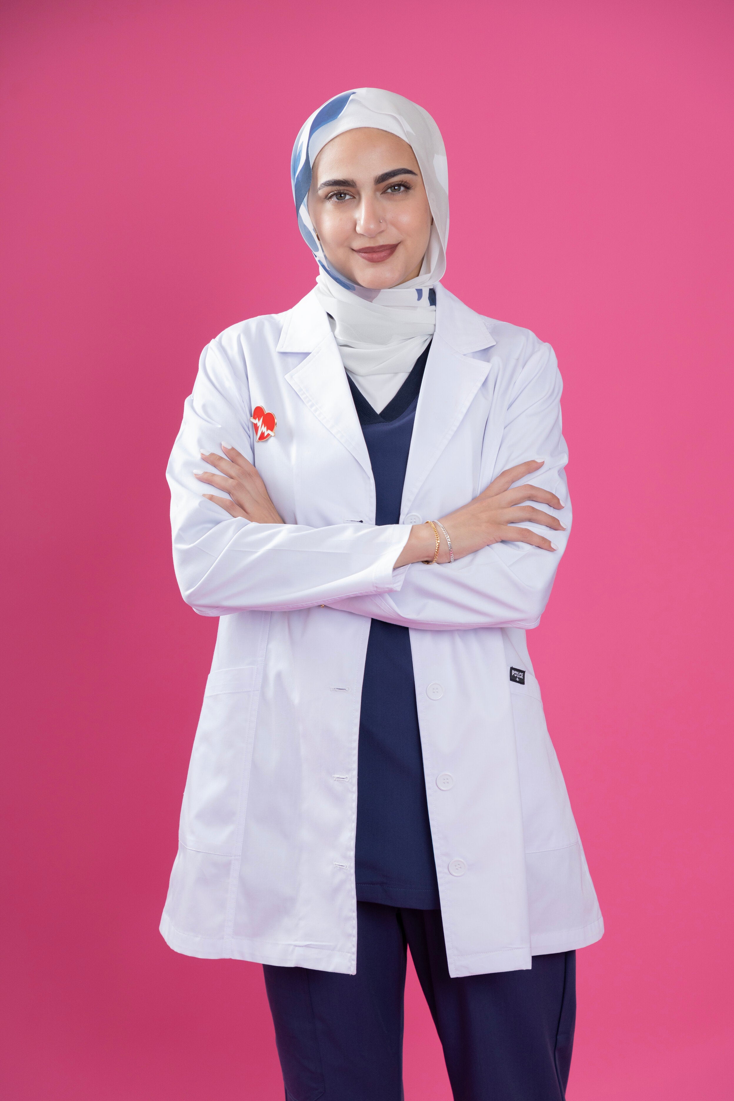 موديل 80-لاب كوت طبي ابيض