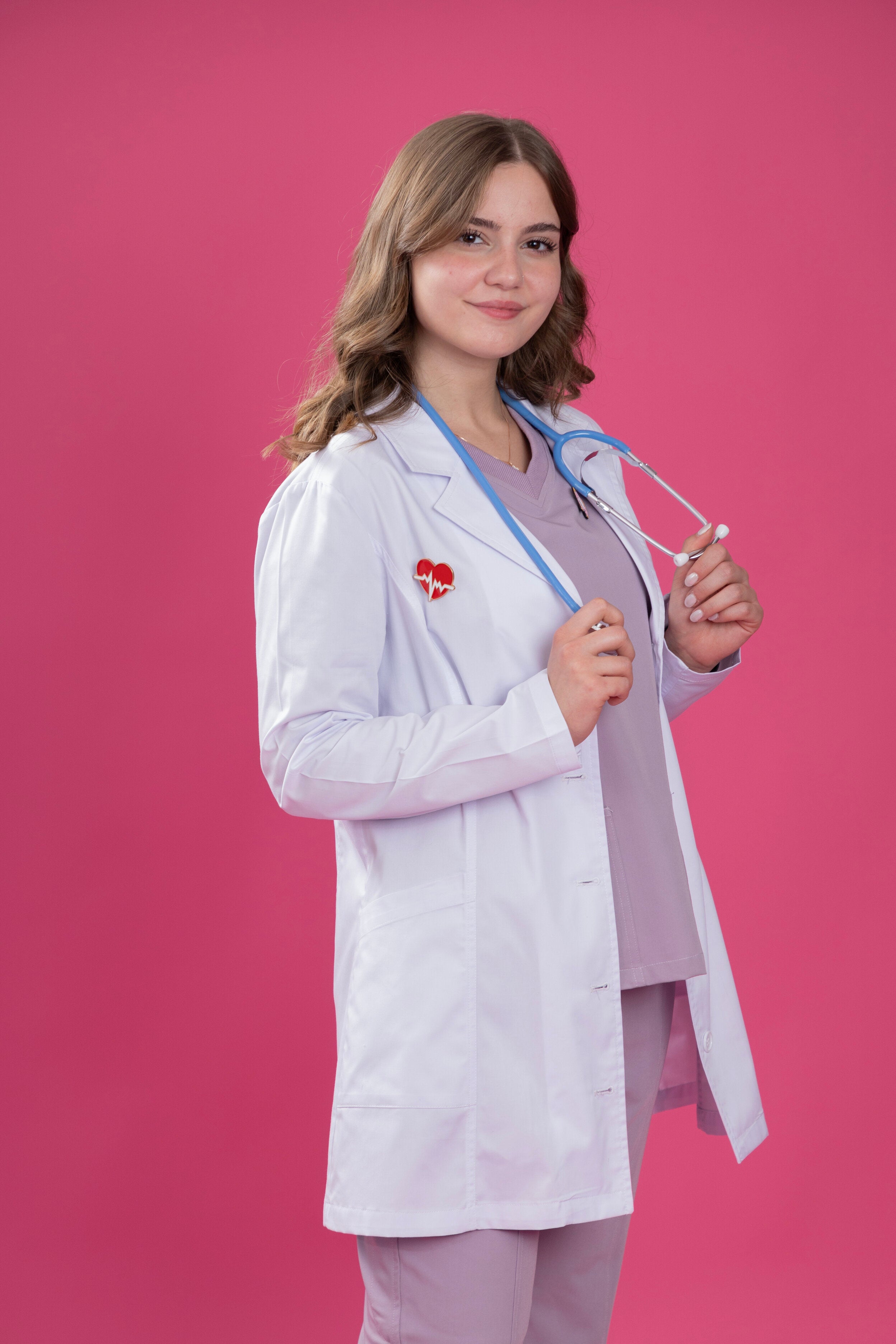 موديل 80-لاب كوت طبي ابيض